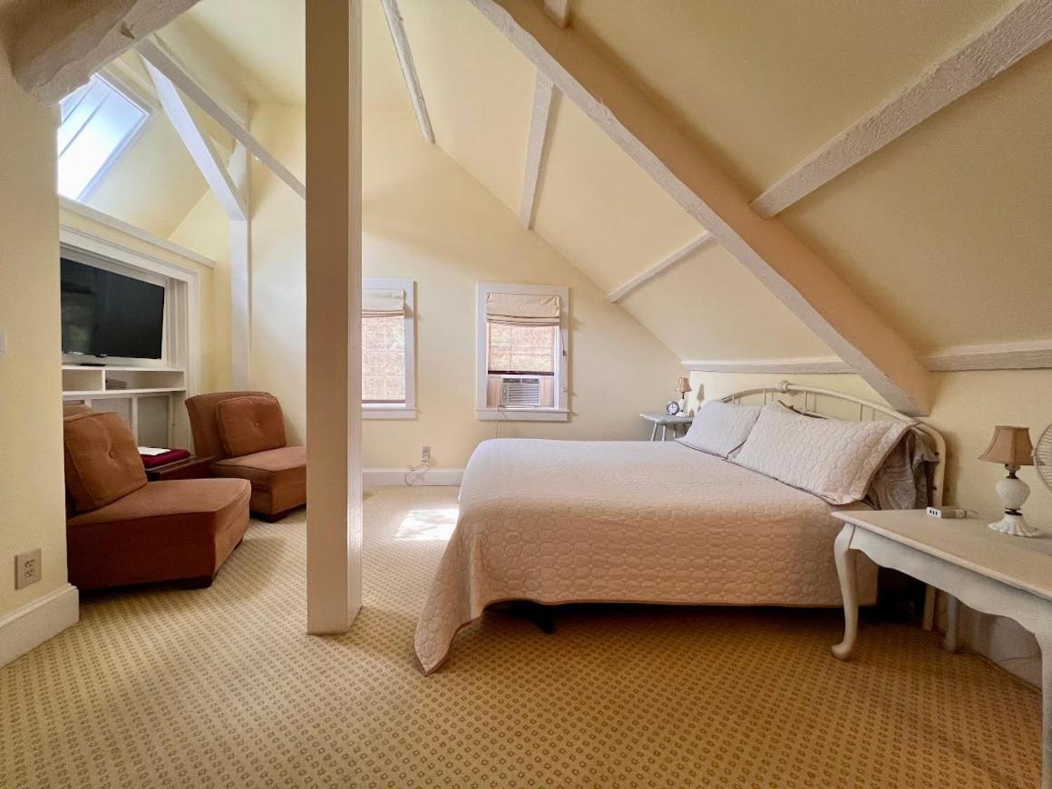 Barncastle Hotel Blue Hill Екстериор снимка