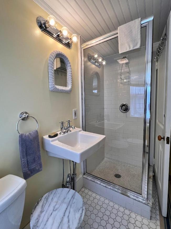 Barncastle Hotel Blue Hill Екстериор снимка
