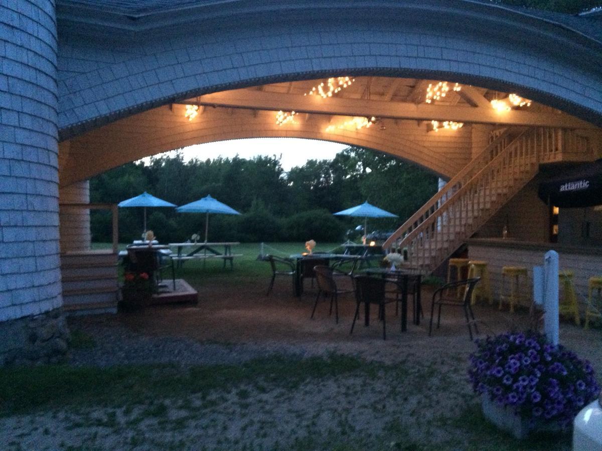 Barncastle Hotel Blue Hill Екстериор снимка