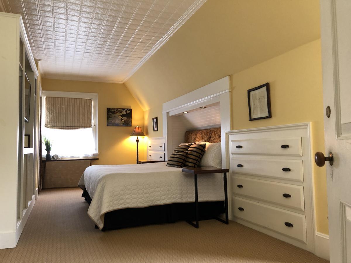 Barncastle Hotel Blue Hill Екстериор снимка